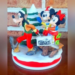 Disney 1989 Christmas Figurine